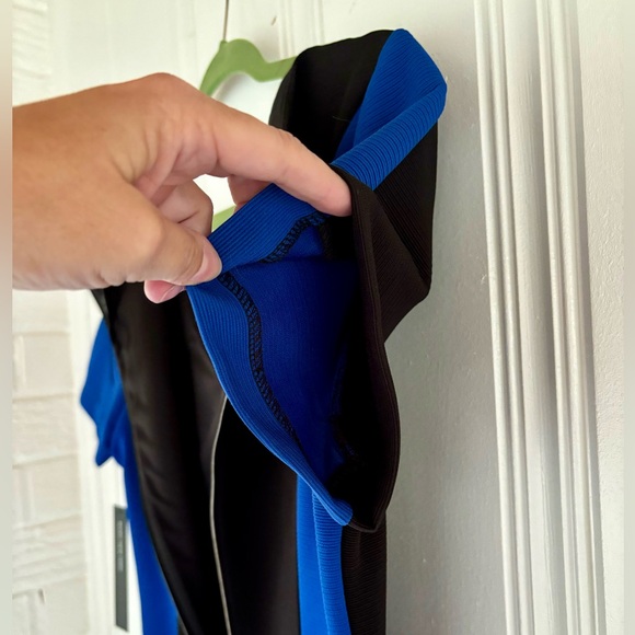 NWT Jones New York dress v-neck knee length short sleeve blue 💙 & black 🖤 - Picture 5 of 15